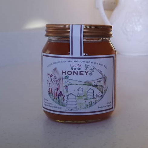 artisan flower farm producing subscription flowers